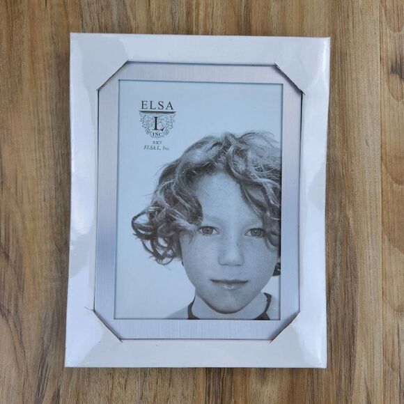 💜NIB Elsa L, Inc Brushed Silver 5x7 Picture Frame - Picture 1 of 3